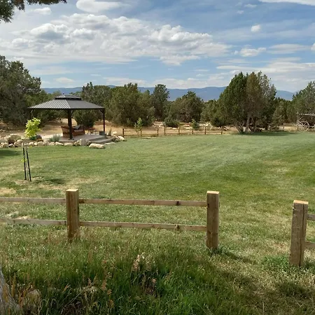 Hacienda Roja - The Juniper #5 At Wind Walker Homestead